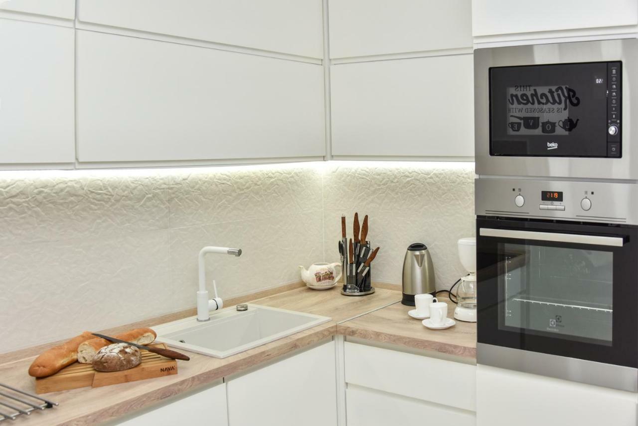 Lux Apartment Flatiron Szkopje Kültér fotó