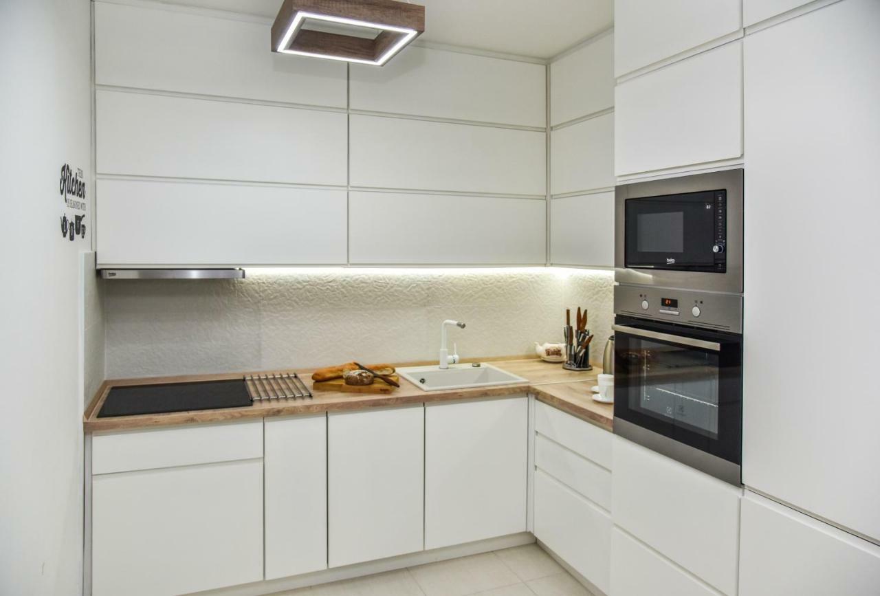 Lux Apartment Flatiron Szkopje Kültér fotó