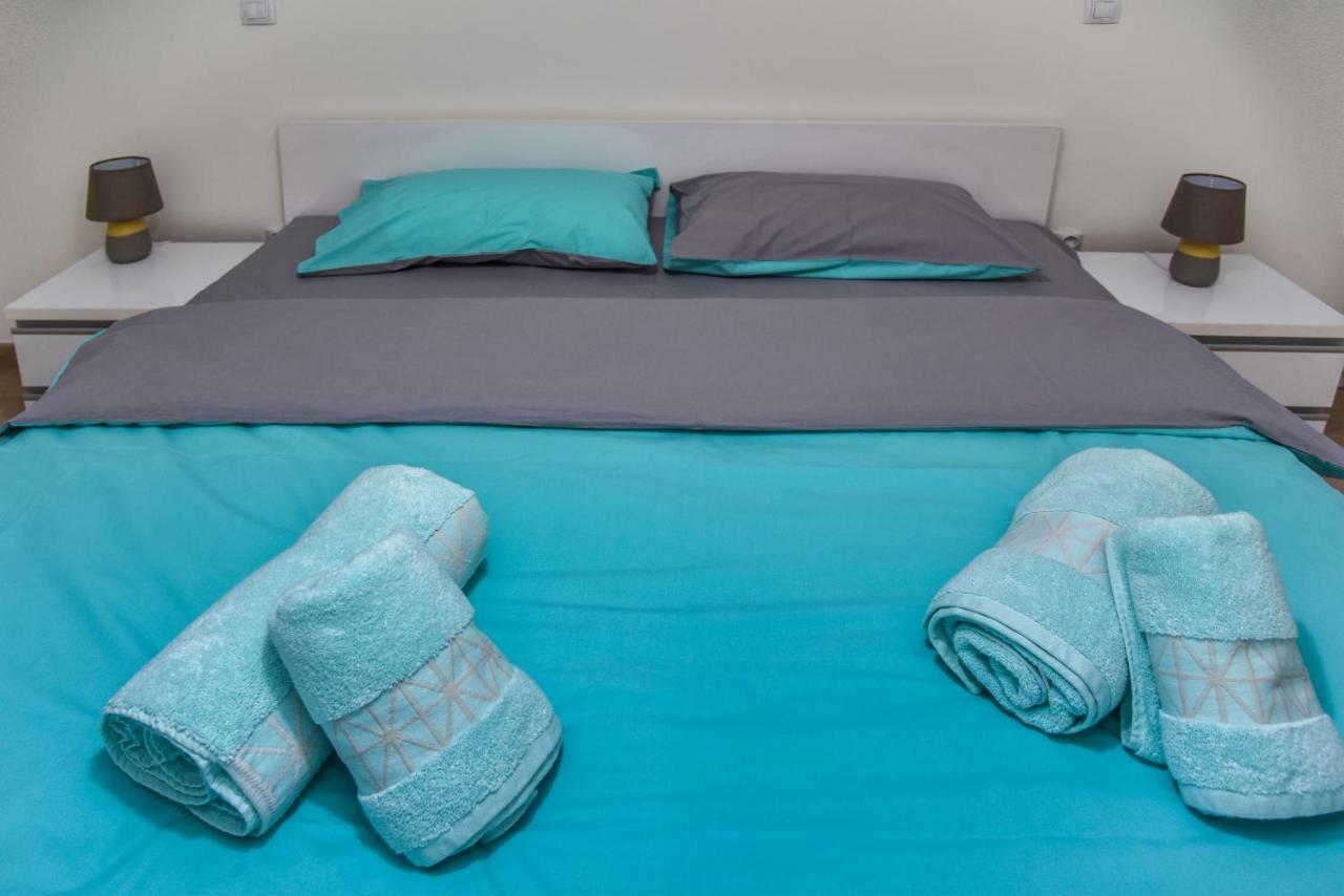 Lux Apartment Flatiron Szkopje Kültér fotó