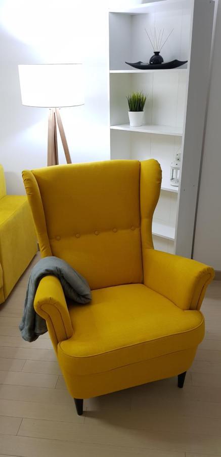 Lux Apartment Flatiron Szkopje Kültér fotó